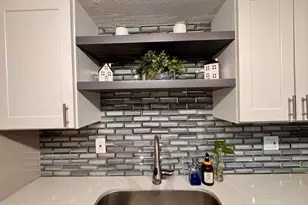 8217 N 34th Ave, Phoenix, AZ 85051 - Photo 6