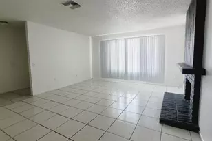 4424 N 53rd Ln, Phoenix, AZ 85031 - Photo 4