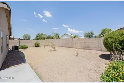 13344 W Desert Lane, Surprise, AZ 85374 - Photo 26