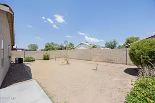 13344 W Desert Ln, Surprise, AZ 85374 - Photo 26