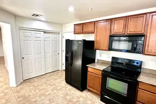 3293 E Loma Vista St, Gilbert, AZ 85295 - Photo 8