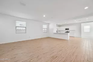 12617 W Kaler Dr, Glendale, AZ 85307 - Photo 4