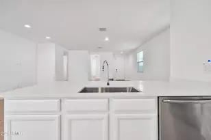12617 W Kaler Dr, Glendale, AZ 85307 - Photo 10