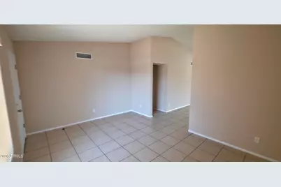 7540 W Turney Avenue, Phoenix, AZ 85033 - Photo 4