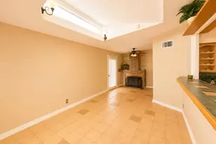 7105 E Aspen Ave, Mesa, AZ 85208 - Photo 8