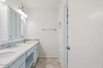 3526 E Sahuaro Drive, Phoenix, AZ 85028 - Photo 18