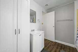 8595 N 71st Ave, Glendale, AZ 85301 - Photo 20