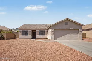 6546 W Cordes Rd, Phoenix, AZ 85043 - Photo 2