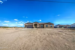 39425 W Buckeye Rd, Tonopah, AZ 85354 - Photo 2