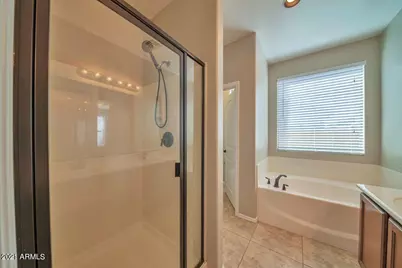 4063 E Cherry Hills Drive, Chandler, AZ 85249 - Photo 10