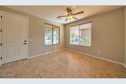 4063 E Cherry Hills Drive, Chandler, AZ 85249 - Photo 2