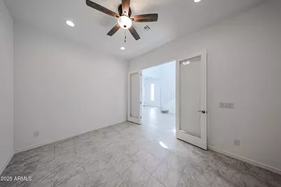 25076 N 77th Drive, Peoria, AZ 85383 - Photo 12