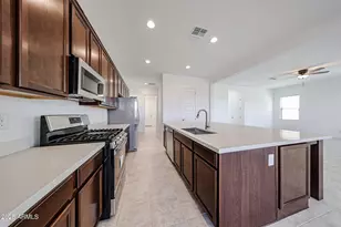 25076 N 77th Dr, Peoria, AZ 85383 - Photo 6