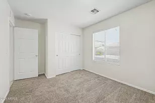 2282 E Meadow Chase Dr, San Tan Valley, AZ 85140 - Photo 18