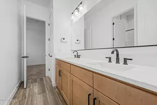 13795 W Morning Vista Dr, Peoria, AZ 85383 - Photo 18