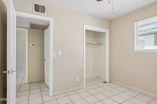 2133 W Adams St, Phoenix, AZ 85009 - Photo 24