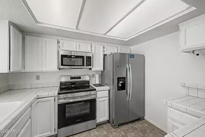 405 W Sandra Terrace, Phoenix, AZ 85023 - Photo 10