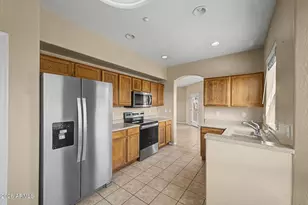 7401 W Tierra Buena Ln, Peoria, AZ 85382 - Photo 14
