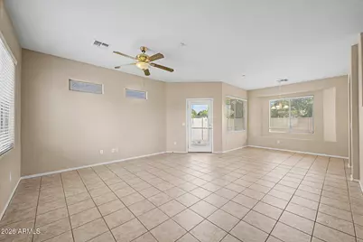 7401 W Tierra Buena Lane, Peoria, AZ 85382 - Photo 6