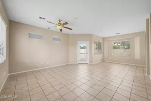 7401 W Tierra Buena Ln, Peoria, AZ 85382 - Photo 6