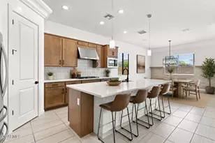 7527 N 84th Ave, Glendale, AZ 85305 - Photo 8