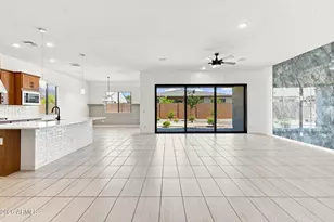 7527 N 84th Ave, Glendale, AZ 85305 - Photo 16