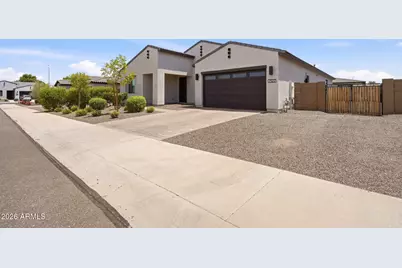 7527 N 84th Avenue, Glendale, AZ 85305 - Photo 2
