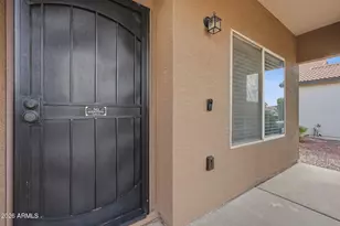 3721 E Wyatt Way, Gilbert, AZ 85297 - Photo 4