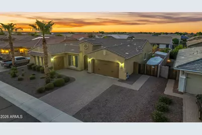 18372 W Paradise Lane, Surprise, AZ 85388 - Photo 4