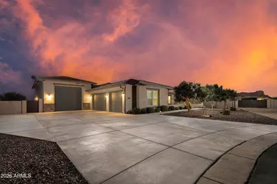 223 W Fairfield Street, San Tan Valley, AZ 85143 - Photo 2