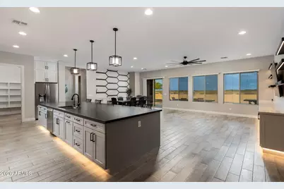223 W Fairfield Street, San Tan Valley, AZ 85143 - Photo 8