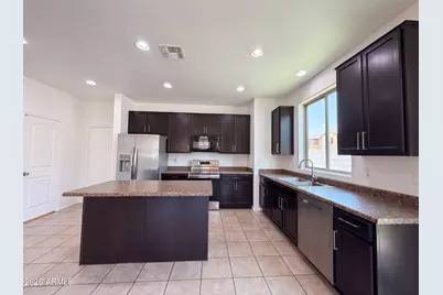 7730 W Giles Road, Phoenix, AZ 85035 - Photo 2