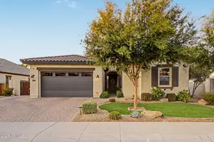 15680 W Desert Flower Dr, Goodyear, AZ 85395 - Photo 2