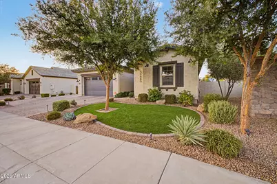 15680 W Desert Flower Drive, Goodyear, AZ 85395 - Photo 4