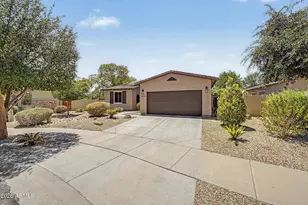 14076 N 138th Ln, Surprise, AZ 85379 - Photo 2