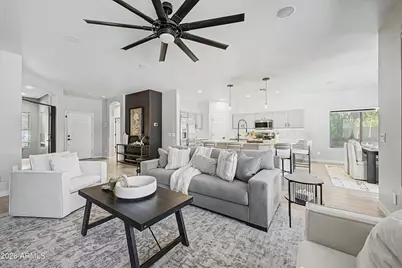 14076 N 138th Lane, Surprise, AZ 85379 - Photo 8