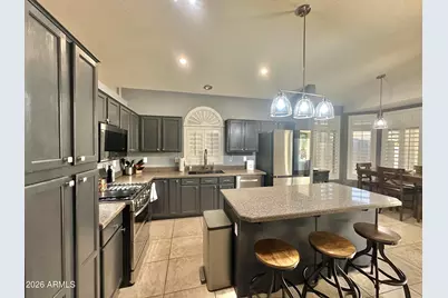 13829 W Windsor Avenue, Goodyear, AZ 85395 - Photo 8