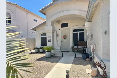 13829 W Windsor Avenue, Goodyear, AZ 85395 - Photo 2