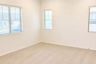 21926 N 103rd Ln, Peoria, AZ 85383 - Photo 4