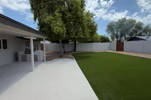 2833 E Sierra St, Phoenix, AZ 85028 - Photo 12