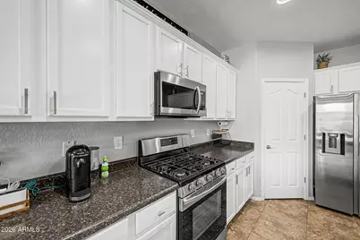 3323 S 90th Lane, Tolleson, AZ 85353 - Photo 12