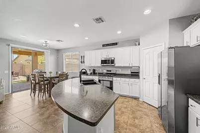3323 S 90th Lane, Tolleson, AZ 85353 - Photo 14