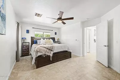2370 E Peach Tree Drive, Chandler, AZ 85249 - Photo 10