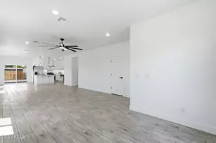 647 W Dewey Ave, Coolidge, AZ 85128 - Photo 4