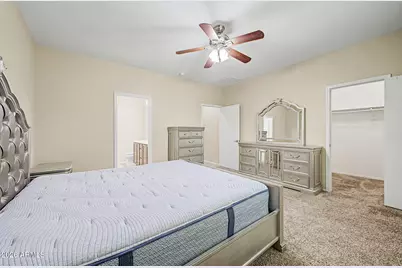 10800 W Cottontail Lane, Peoria, AZ 85383 - Photo 18