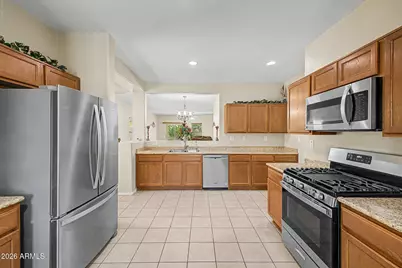 10800 W Cottontail Lane, Peoria, AZ 85383 - Photo 6