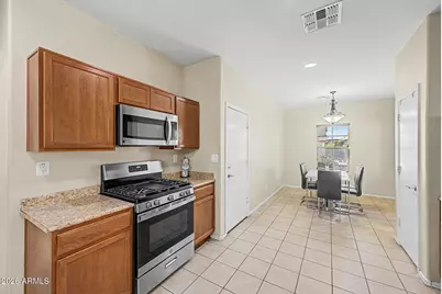 10800 W Cottontail Lane, Peoria, AZ 85383 - Photo 8