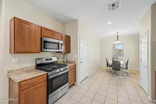 10800 W Cottontail Ln, Peoria, AZ 85383 - Photo 8
