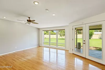 1322 W Frier Drive, Phoenix, AZ 85021 - Photo 10