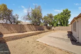 818 W Oraibi Dr, Phoenix, AZ 85027 - Photo 24